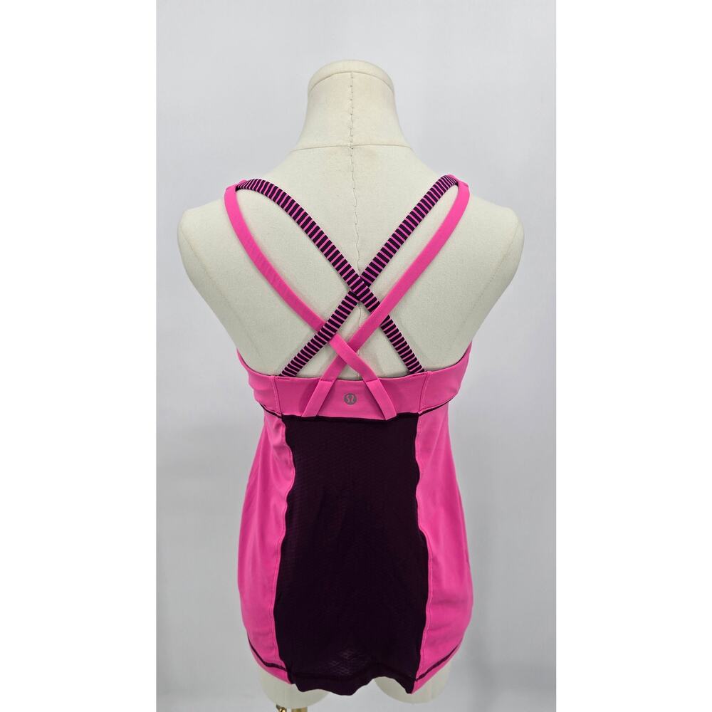 Lululemon 
Energy‎ Tank - Picture 4 of 6
